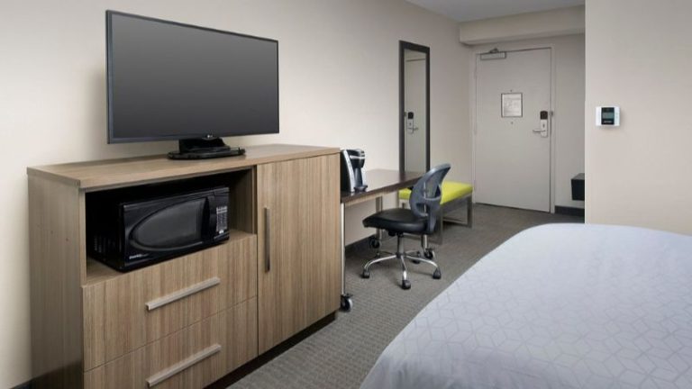 Holiday Inn Express & Suites Annapolis, an IHG Hotel