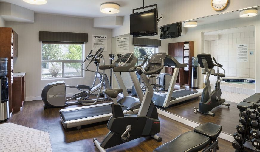 Holiday Inn Express & Suites Sherwood Park-edmonton Area By IHG, room with private jacuzzi, photo 8