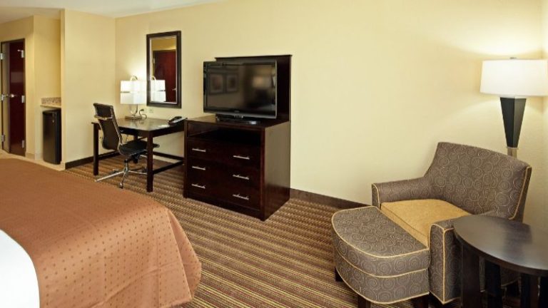 Holiday Inn Mobile – Airport