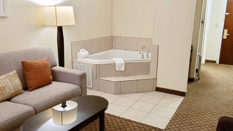 Home Inn & Suites Montgomery