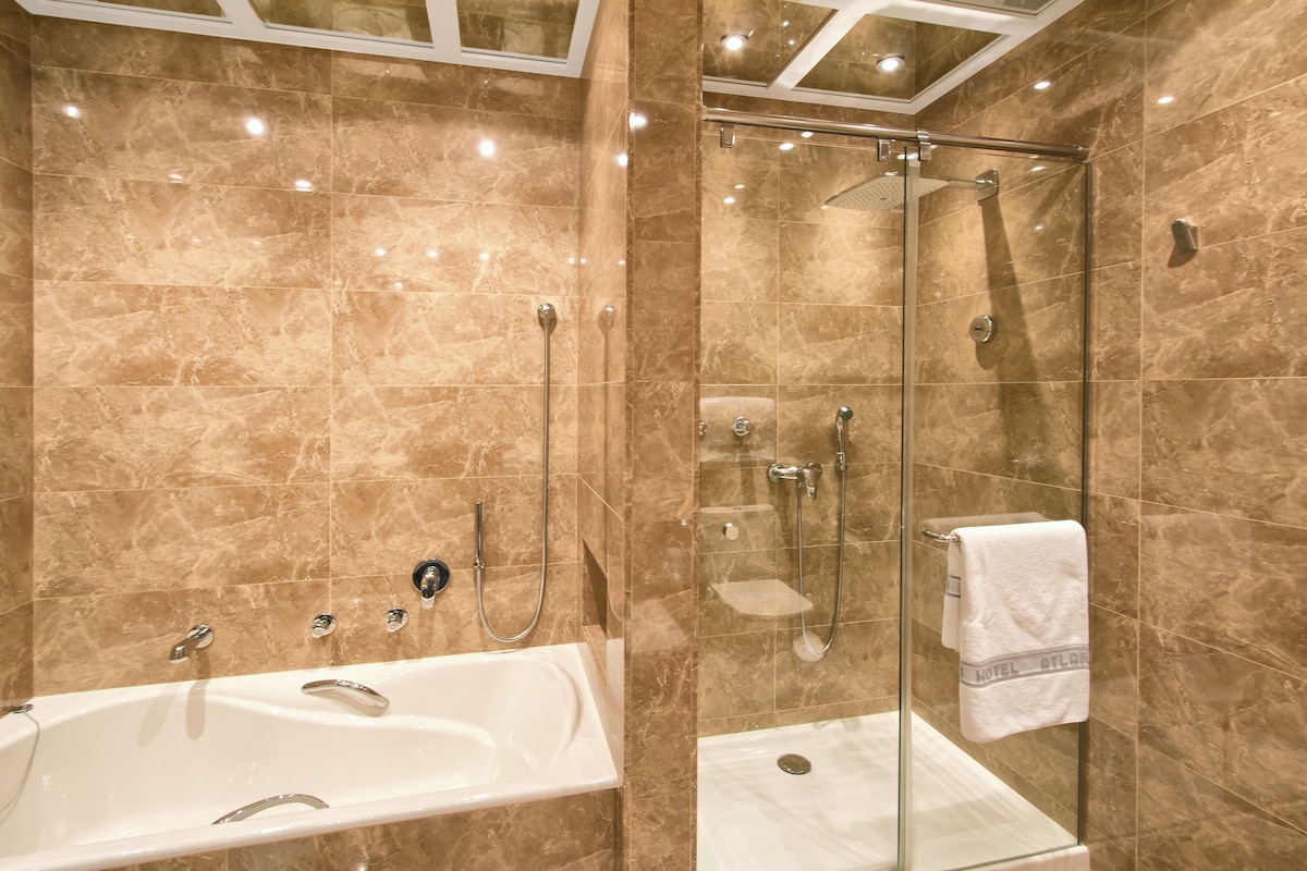 Hotel Atlántico, habitación con jacuzzi privado