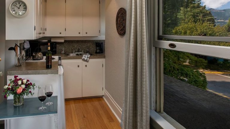 Inn at the Gorge