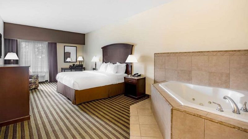 La Quinta Inn & Suites by Wyndham Fowler
