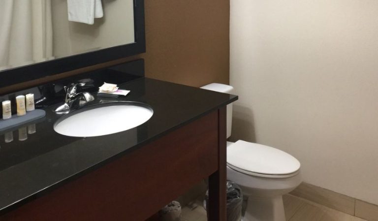 La Quinta Inn & Suites by Wyndham Midwest City – Tinker AFB