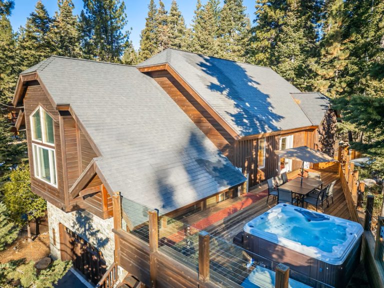 Lakeview Lodge with Stunning Lake Tahoe Views