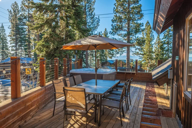 Lakeview Lodge with Stunning Lake Tahoe Views