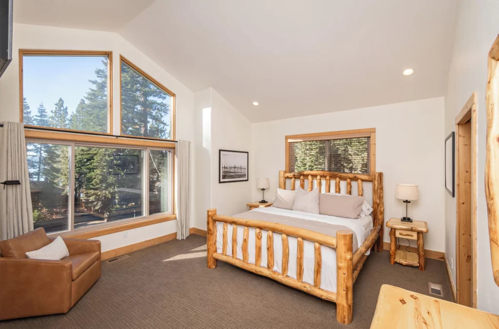 Lakeview Lodge with Stunning Lake Tahoe Views, room with private jacuzzi, photo 6