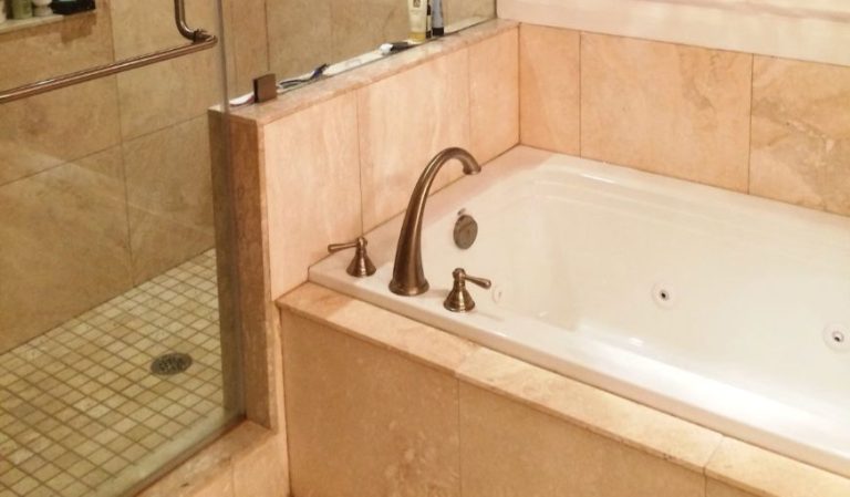 Luxurious Executive House – Upper Beaches Toronto