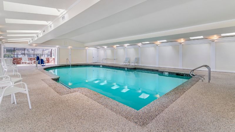 Meadowmere Resort – Ogunquit, ME, room with private jacuzzi, photo 8