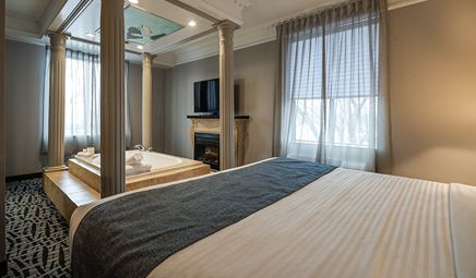Monte Carlo Inns – Toronto West Suites
