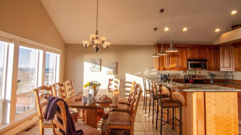 Ocean Front Home near Newport, room with private jacuzzi, photo 7