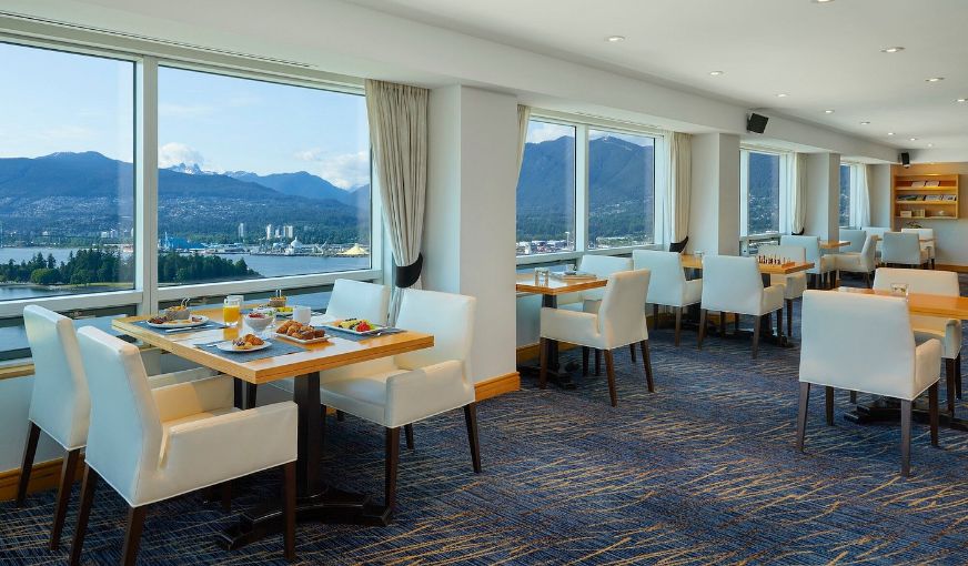 Pan Pacific Vancouver, room with private jacuzzi, photo 8