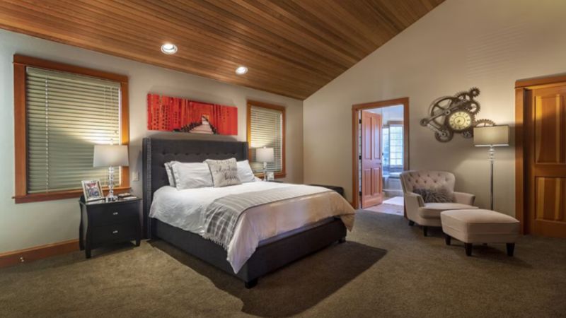 Panoramic Ocean Views, Game Room, New Hot Tub, room with private jacuzzi, photo 3