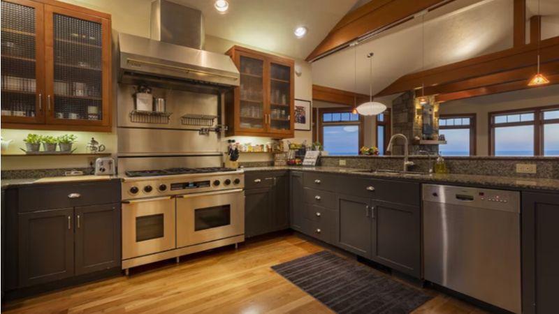 Panoramic Ocean Views, Game Room, New Hot Tub, room with private jacuzzi, photo 6
