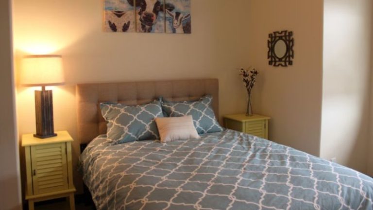 Penthouse in the heart of Downtown Fargo with Private Hot Tub
