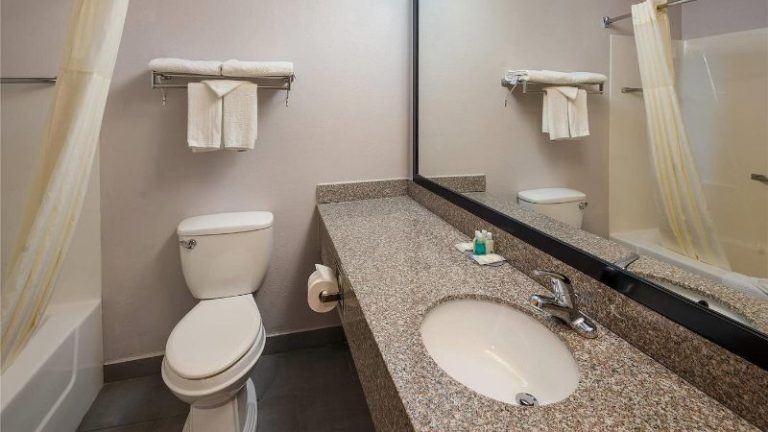 Quality Inn & Suites Cincinnati I-275