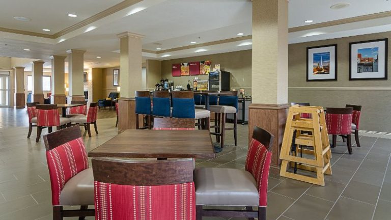 Quality Suites Springdale West I-49