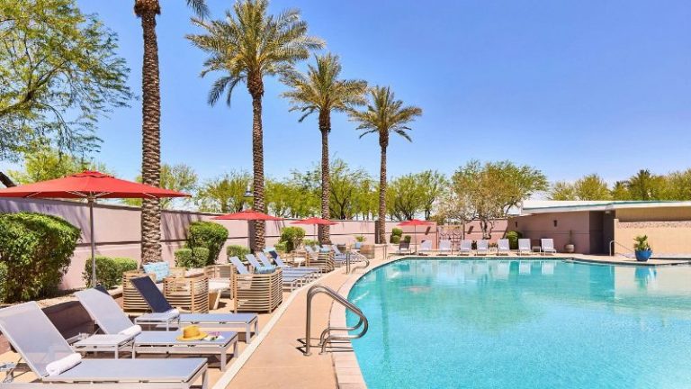 Renaissance Phoenix Glendale Hotel & Spa