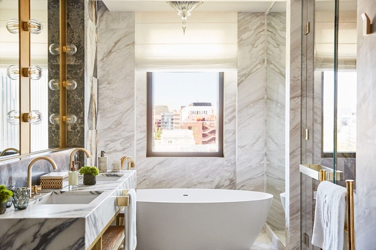 Rosewood Villa Magna, habitación con jacuzzi privado