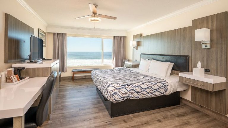 Sailor Jack Ocean Front Motel