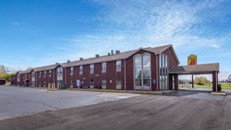 Super 8 by Wyndham Nixa/Springfield Area – Nixa, MO