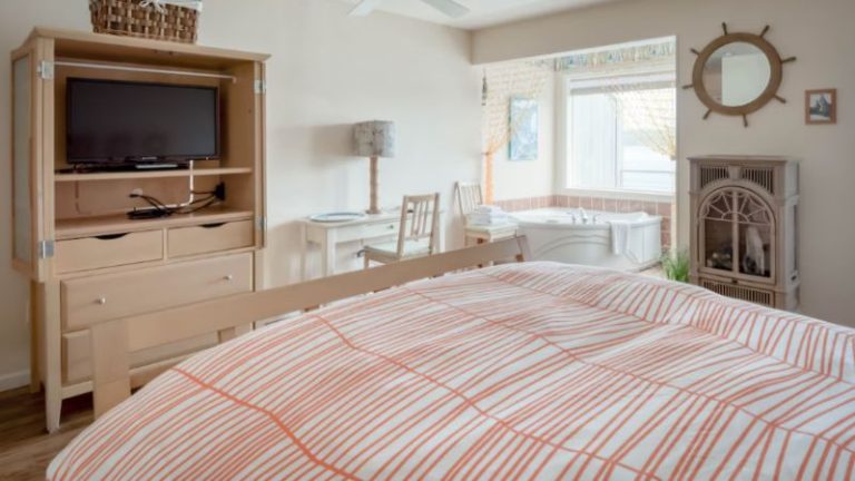 Surfer Dude – Anchor Pier Lodge