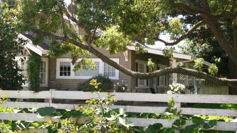 The Cottages On Armstrong