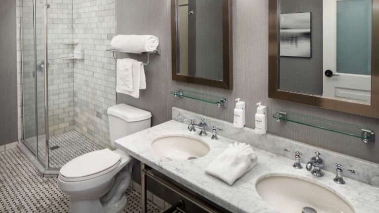 The Elms Hotel & Spa – Excelsior Springs, MO