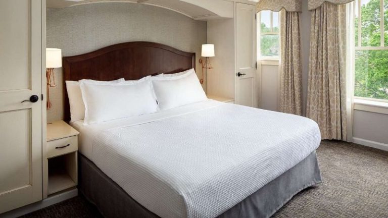 The Elms Hotel & Spa – Excelsior Springs, MO