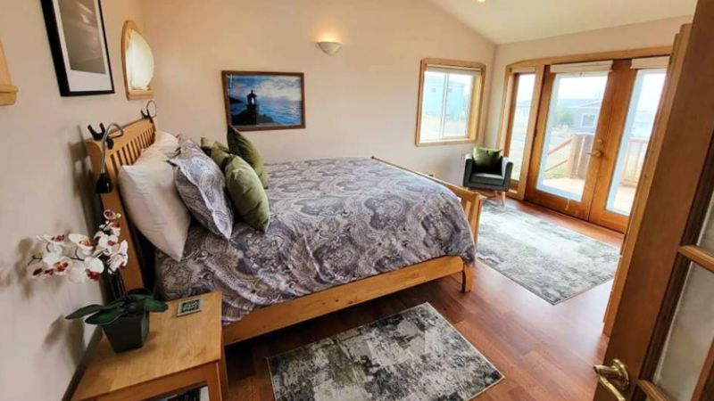The Pacifica House, room with private jacuzzi, photo 4