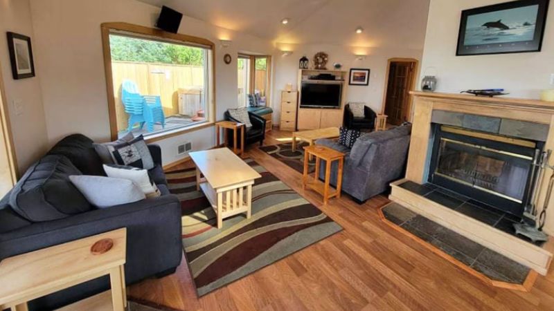 The Pacifica House, room with private jacuzzi, photo 5