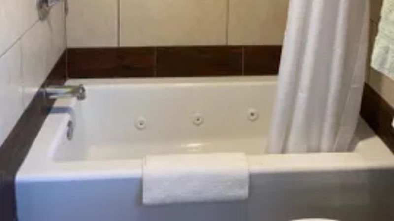 Tide Pool Villas, room with private jacuzzi, photo 1