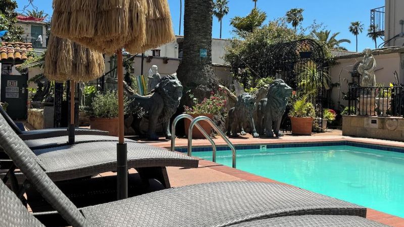 Tide Pool Villas, room with private jacuzzi, photo 8