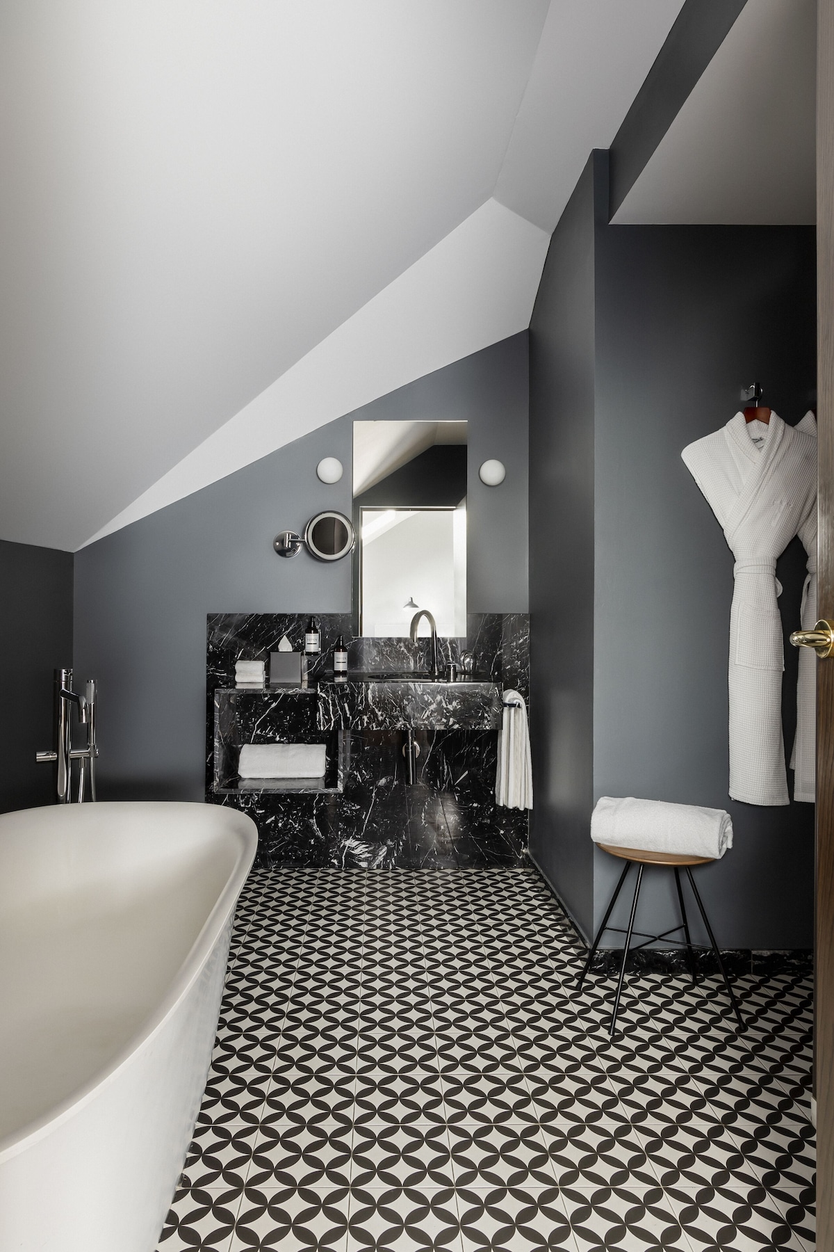 Tótem Madrid Hotel, habitación con jacuzzi privado