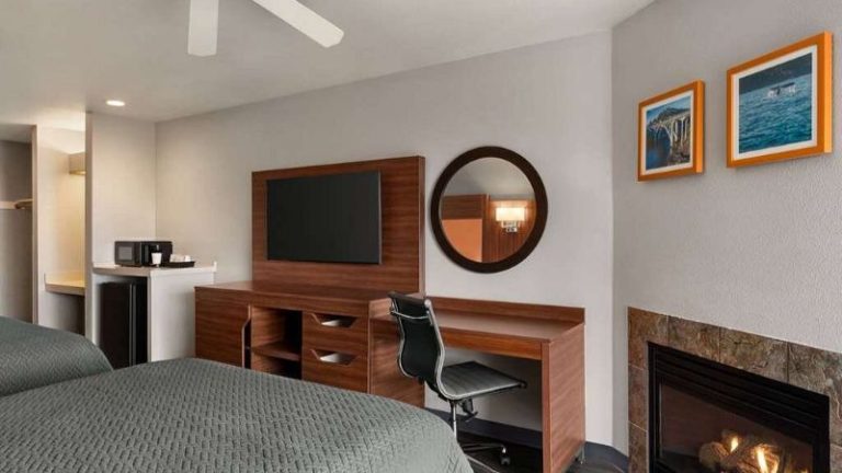 Travelodge by Wyndham Depoe Bay