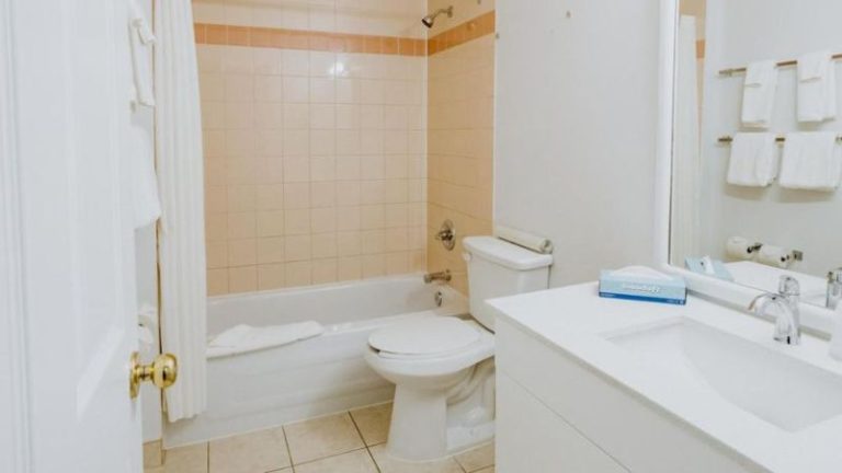 Western Budget Plus Mosaic Suites