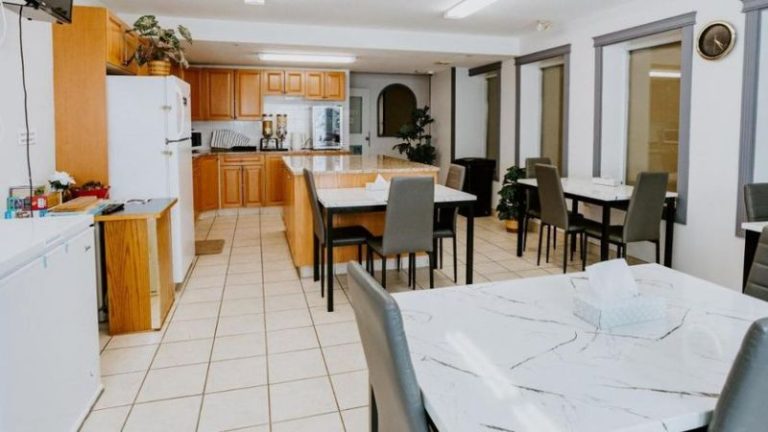 Western Budget Plus Mosaic Suites