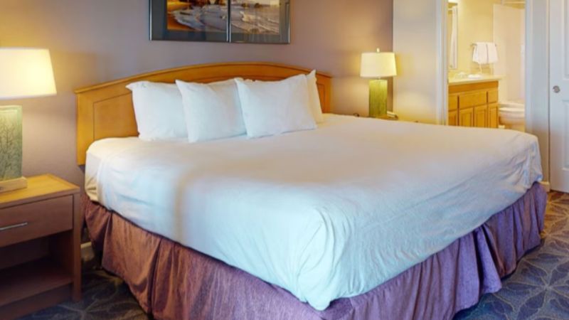 Whale Pointe at Depoe Bay, room with private jacuzzi, photo 2