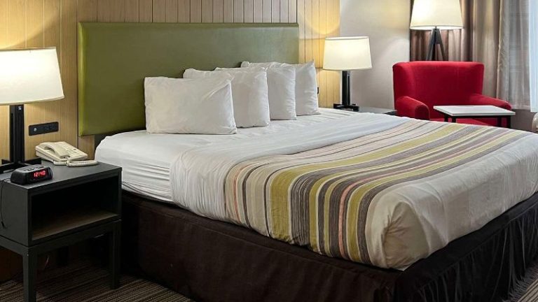 Country Inn & Suites by Radisson, Wytheville, VA