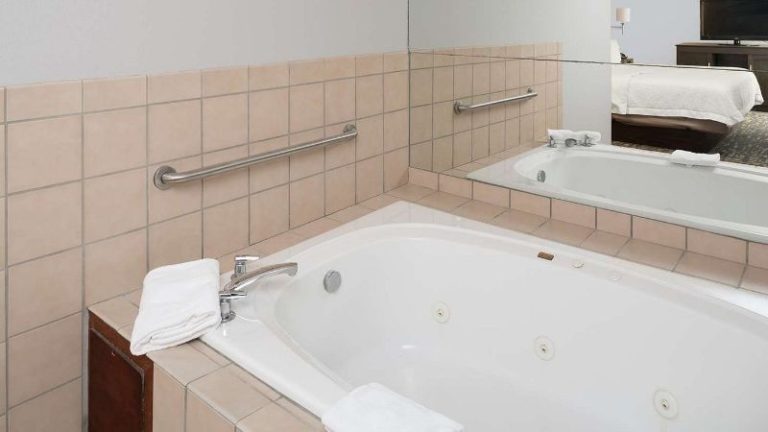 Hampton Inn North Sioux City