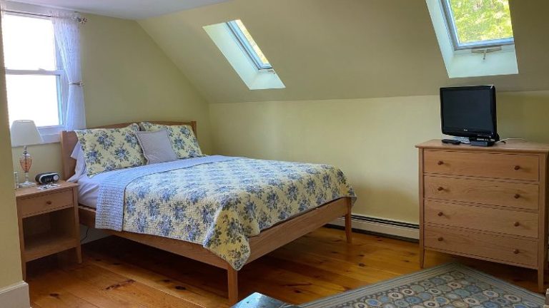 James Place Inn Bed and Breakfast – Freeport, ME