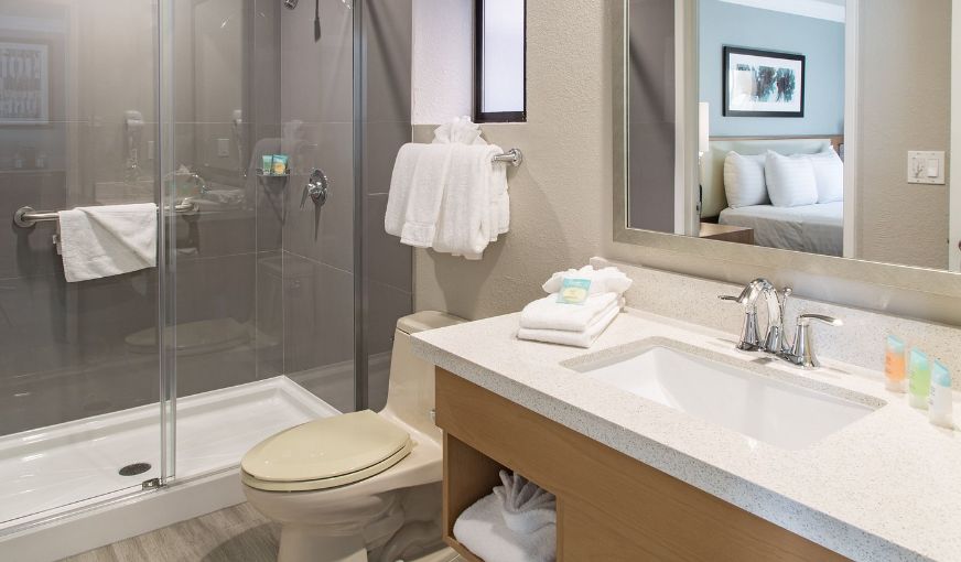 Alexis Park Resort, room with private jacuzzi, photo 5