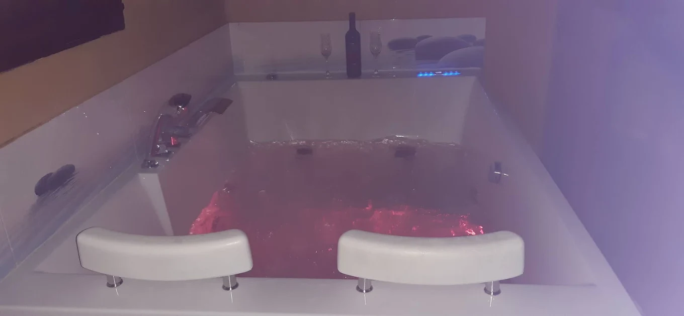 Alojamiento Verdemar, habitación con jacuzzi privado