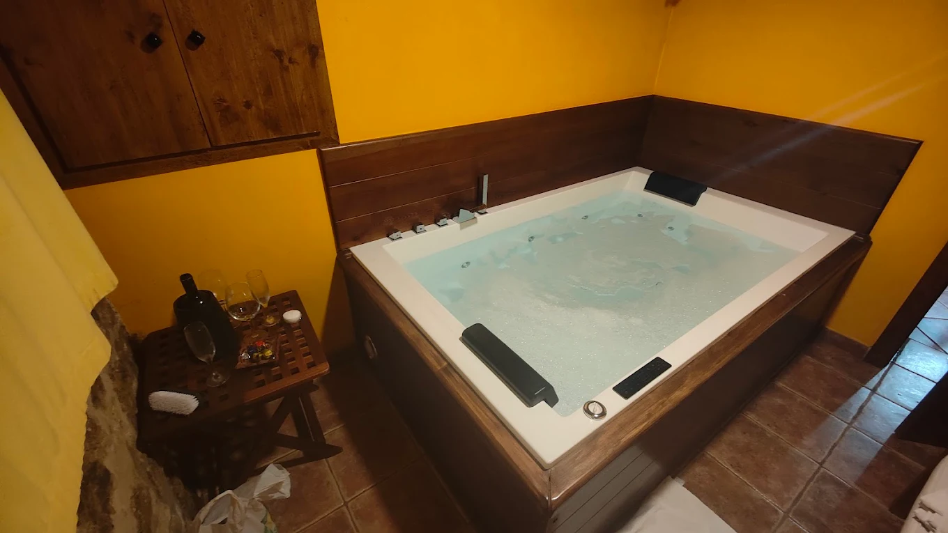 Balcón De Ares, habitación con jacuzzi privado