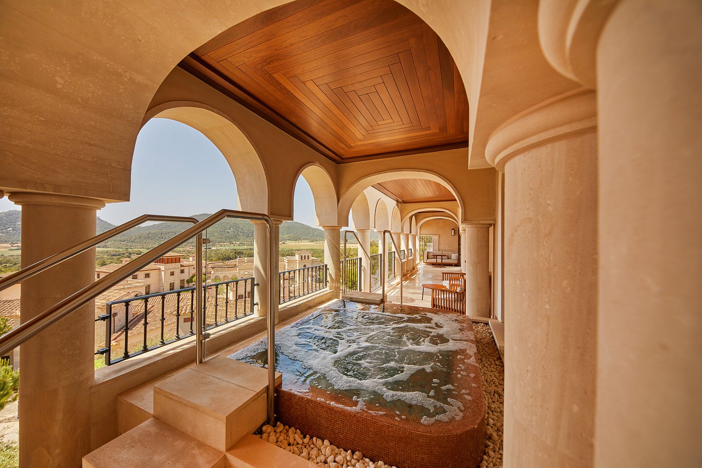 Cap Vermell Grand Hotel, habitación con jacuzzi privado