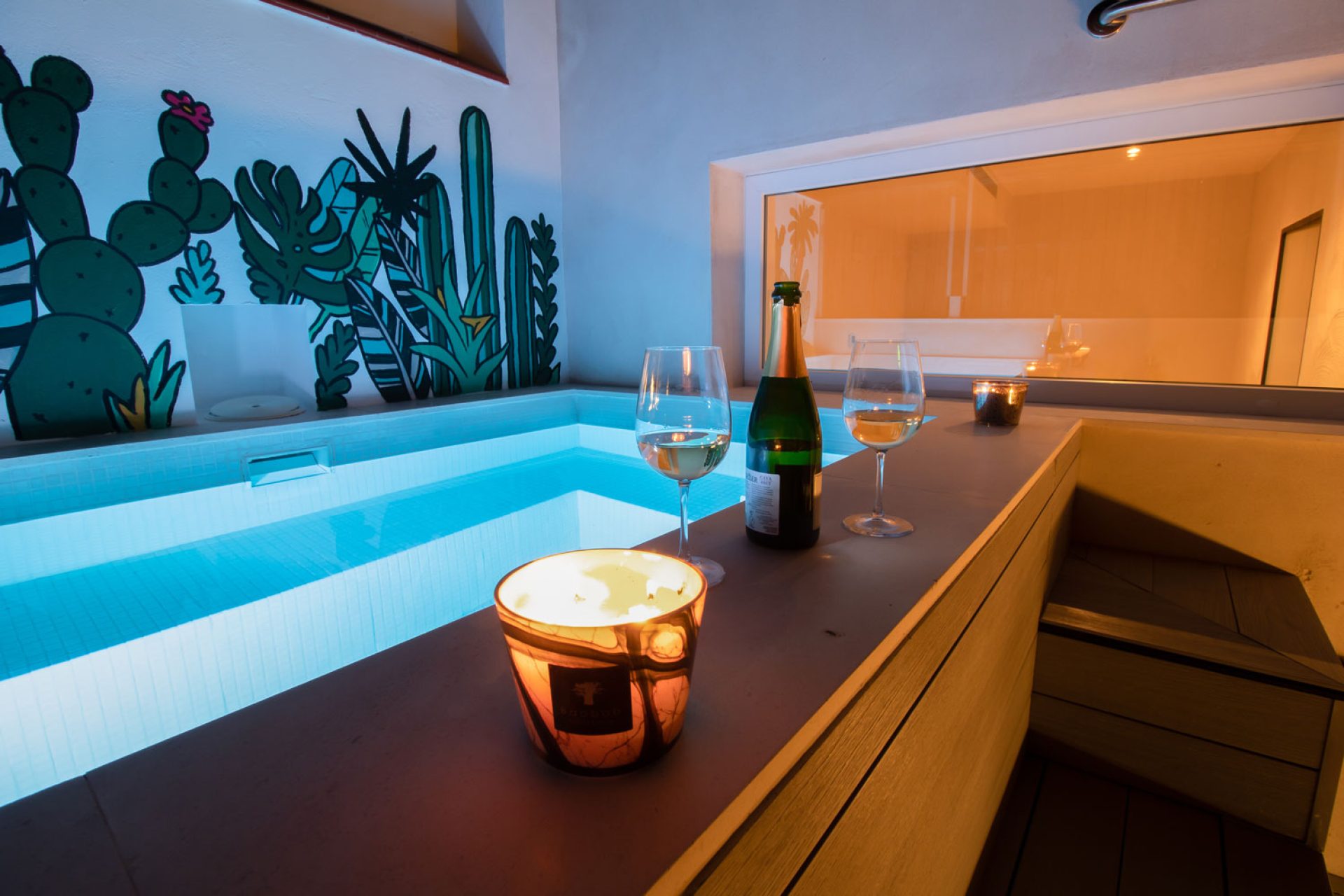 Casa 95 Sevilla, habitación con jacuzzi privado