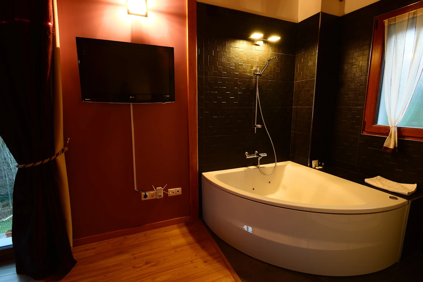 Casa Angiz Etxea, habitación con jacuzzi privado