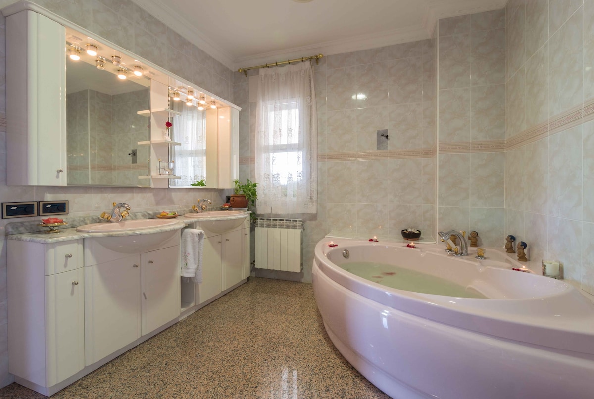 Casa Rural Casa Valdecaballeros, habitación con jacuzzi privado
