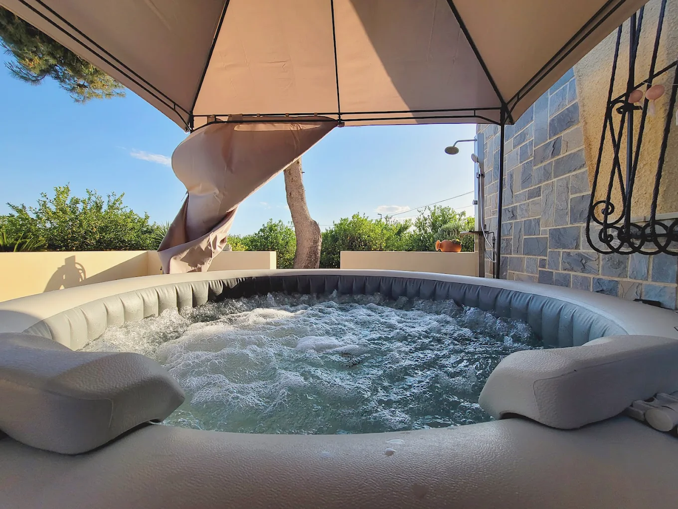 Casa Verna Jacuzzi y Barbacoa, habitación con jacuzzi privado