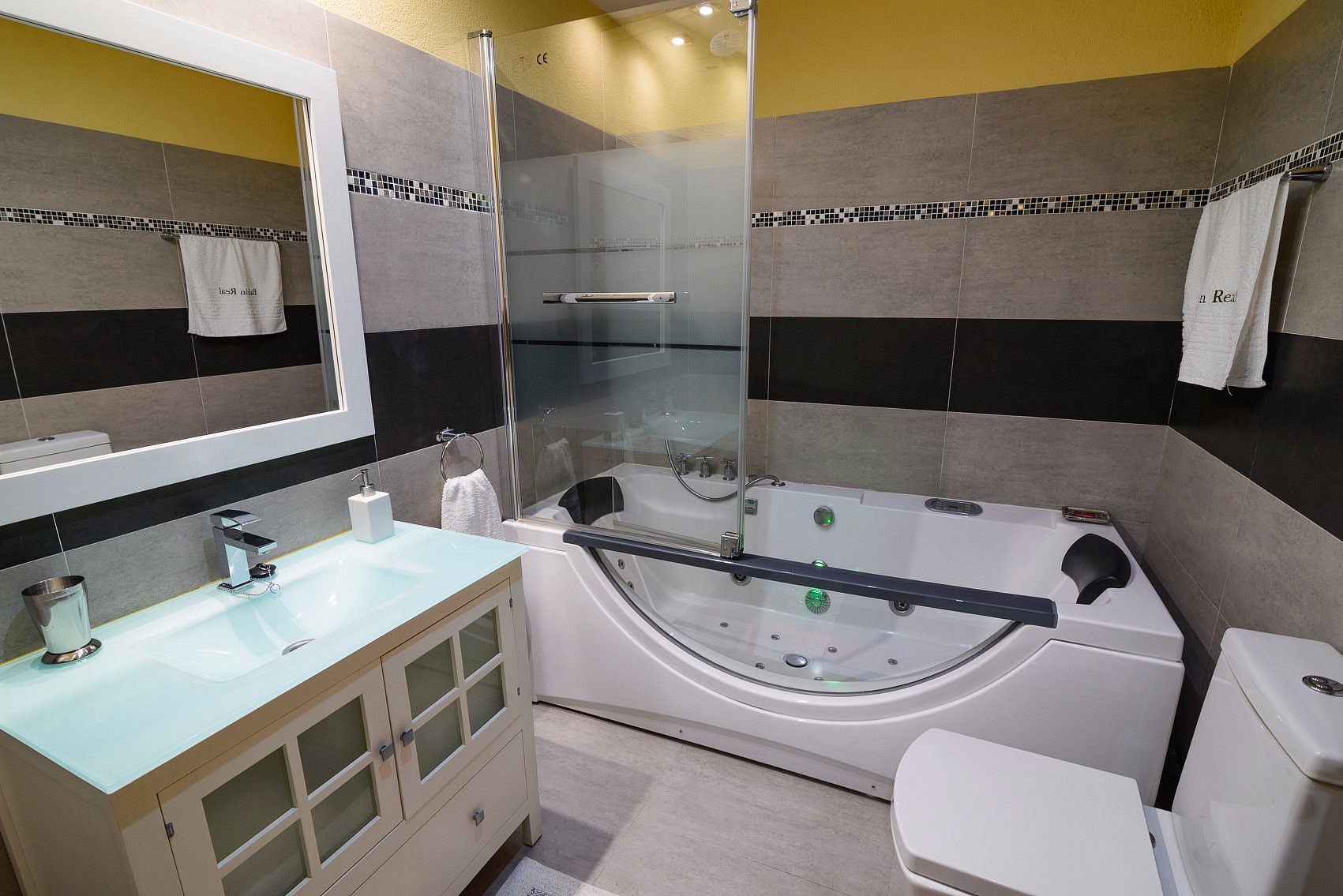 Casa de Aldea Balcón Real, habitación con jacuzzi privado